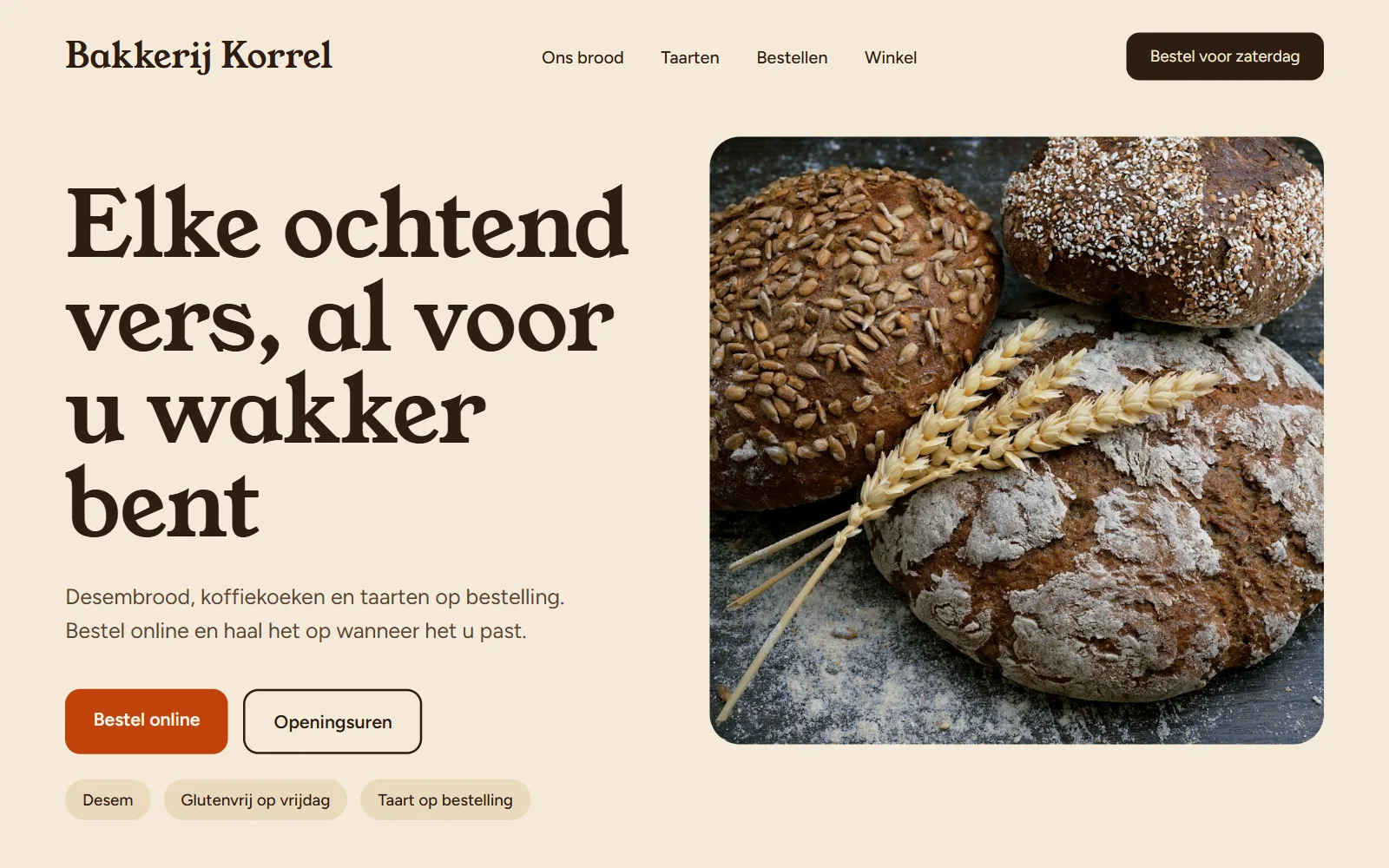 Voorbeeldontwerp voor een bakkerij: grote kop, foto van brood en de knoppen Bestel online en Openingsuren.